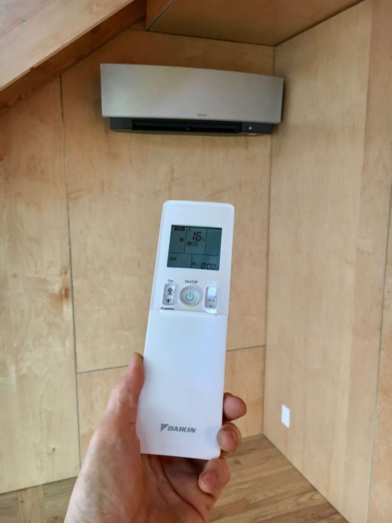 Interior unit and controller for heat pump